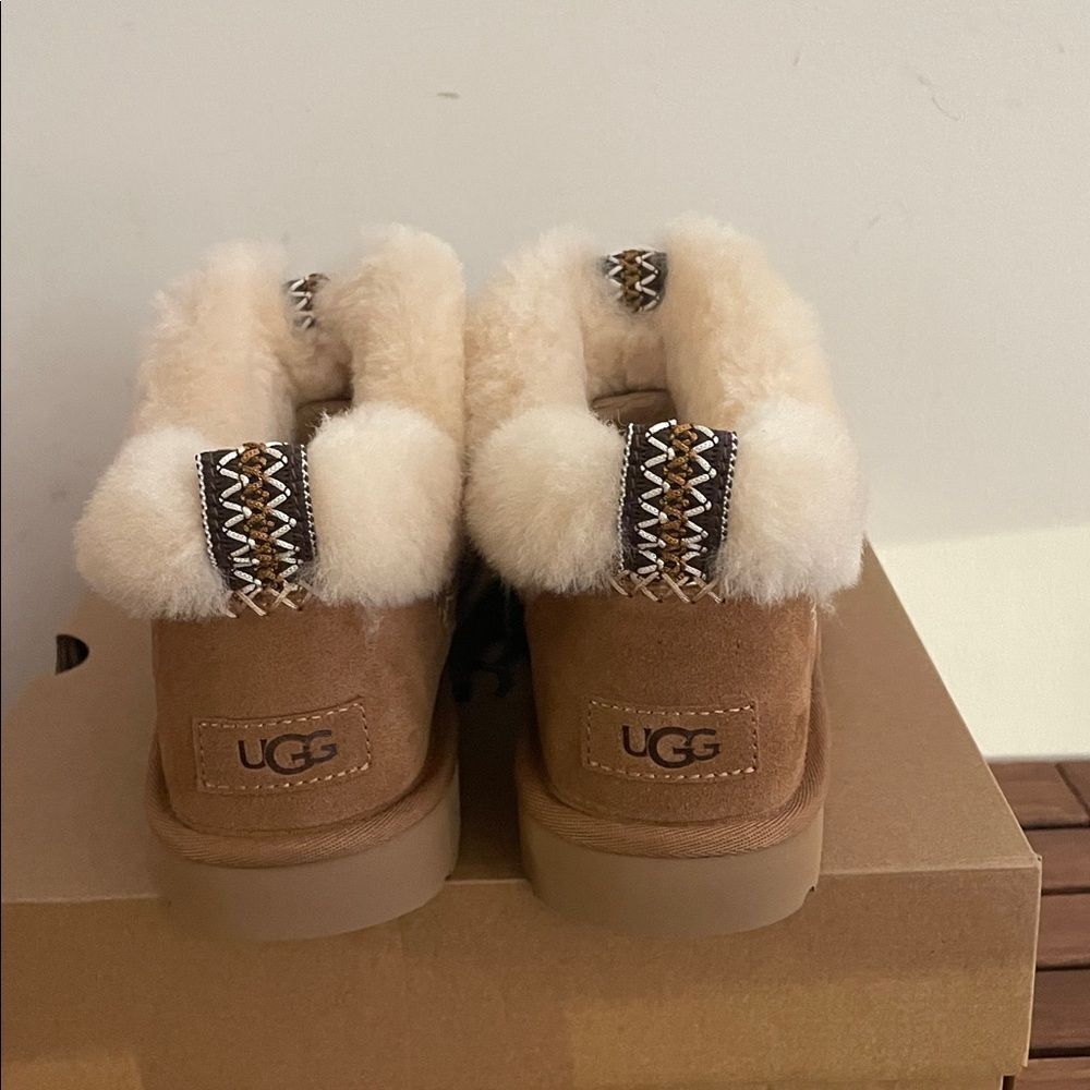 UGG Classic Ultra Mini Alpine Booties Chestnut USA Women Size 6/UK 4/EU 37 - Picture 5 of 8